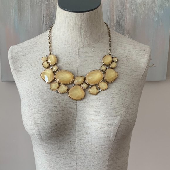 Statement Necklace - Picture 1 of 9